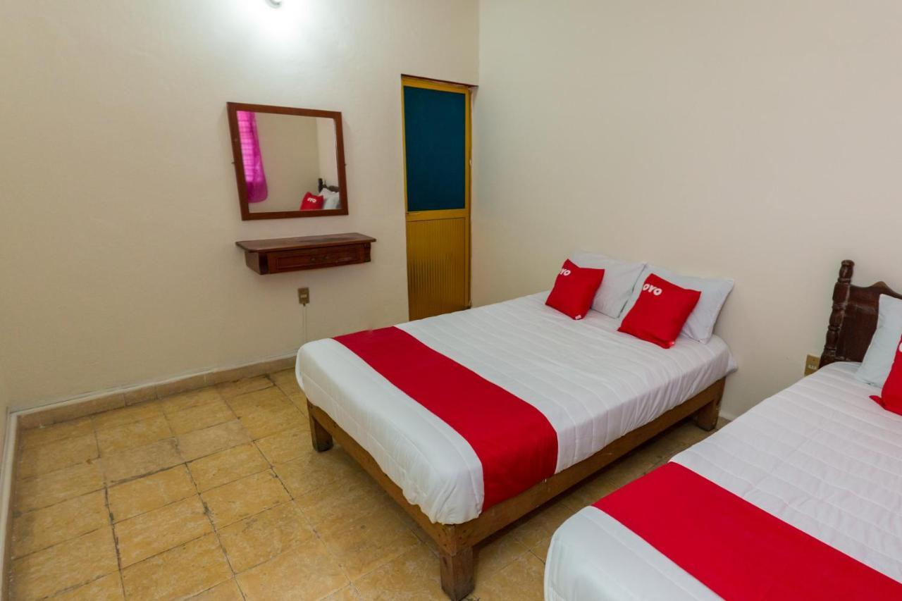 Oyo Hotel Rubi Zihuatanejo Exterior photo