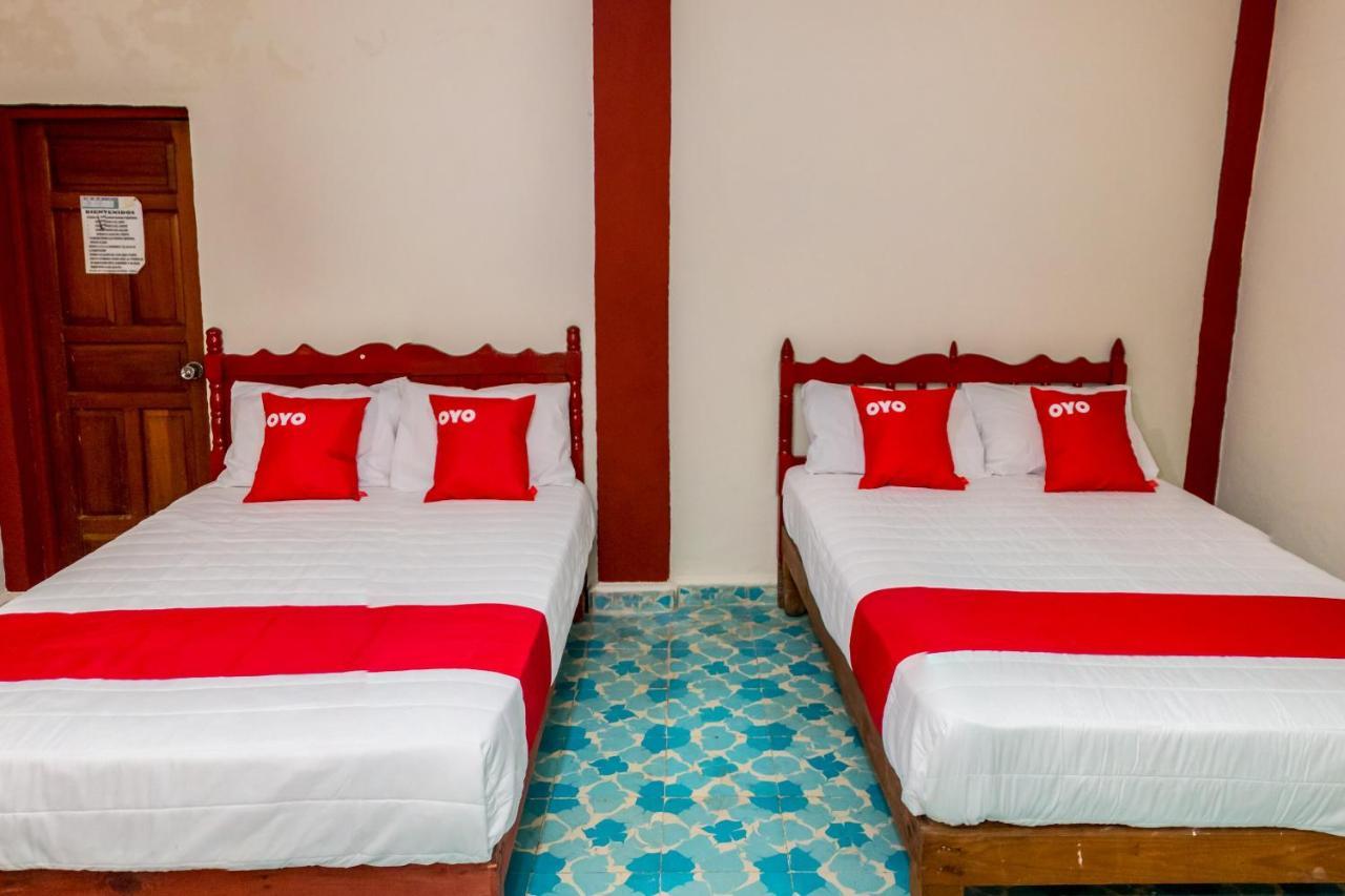 Oyo Hotel Rubi Zihuatanejo Exterior photo